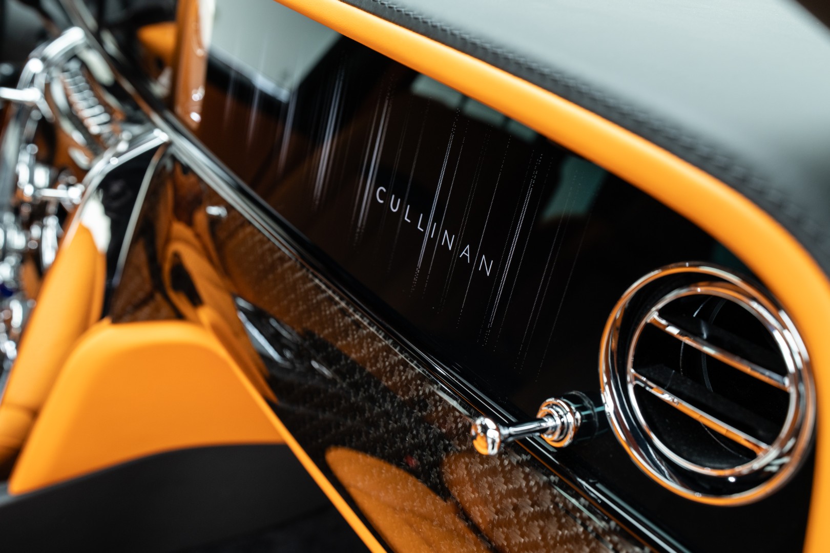 2026 ROLLS ROYCE CULLINAN BLACK BADGE BY MANSORY | FULL CARBON